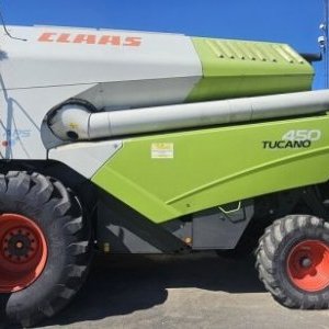 foto 7.5m combine harvester 5t/ha CLAAS Tucano 450 (docs)