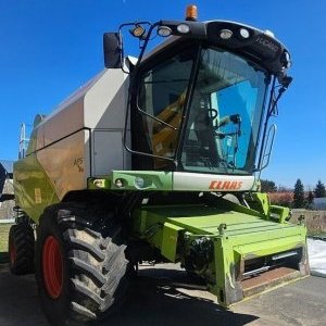foto 7.5m combine harvester 5t/ha CLAAS Tucano 450 (docs)